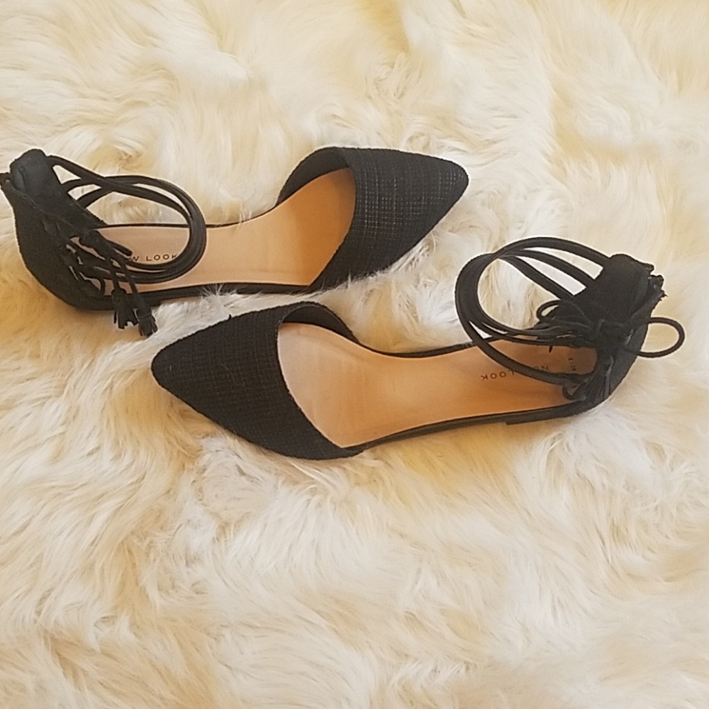 Black pointed toe flats with strappy ankles 8